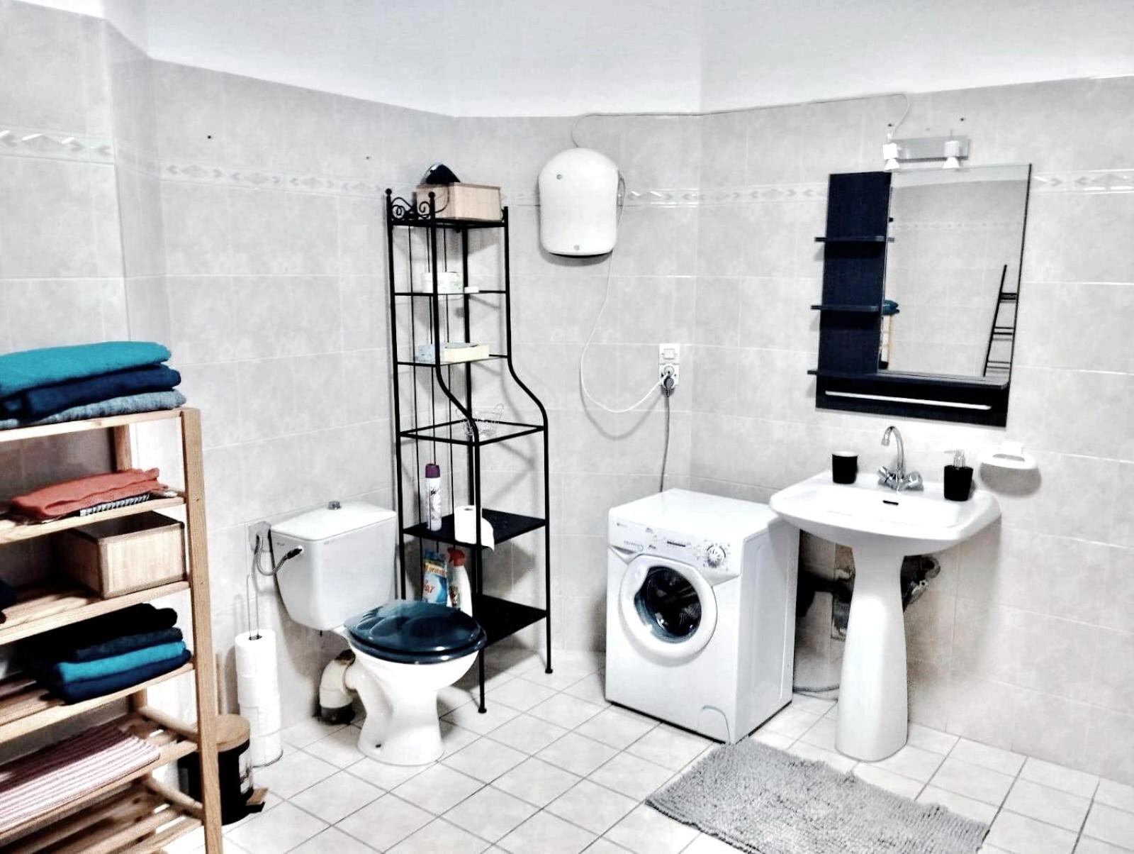 Grand Et Bel Appartement Lavelanet Ngoại thất bức ảnh
